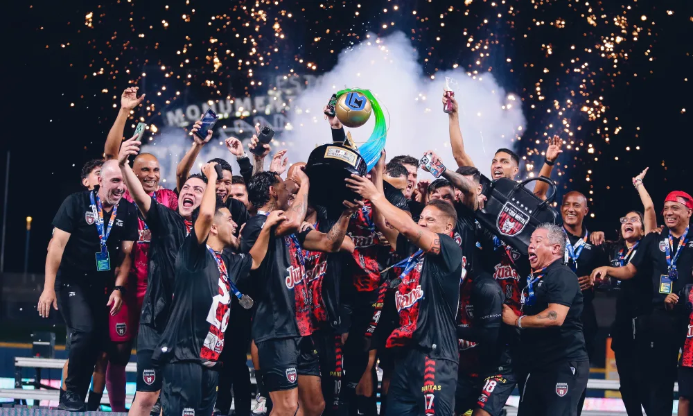 Créditos fotográficos: Yonny del Rosario / Prensa Liga Monumental