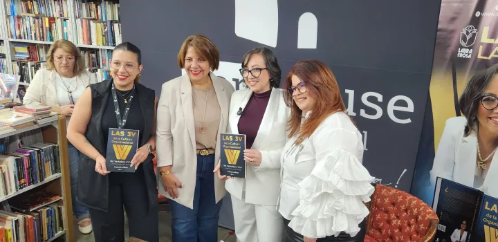 BAUTIZO LAS 3V LAURA LA ROSA 3