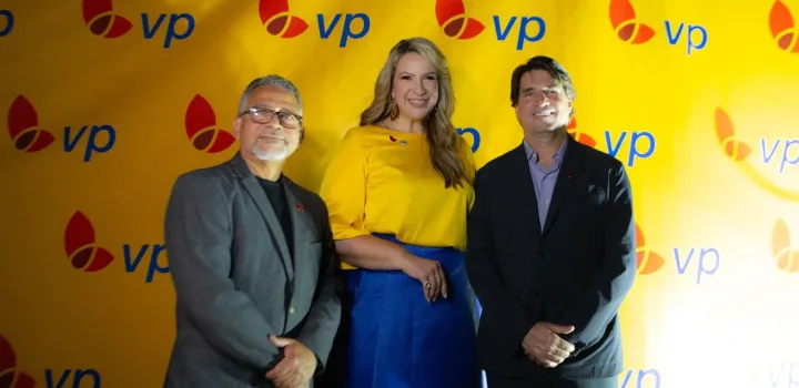 Víctor Matute, Marisla Alvarado y Francisco Acevedo, representantes de la organización